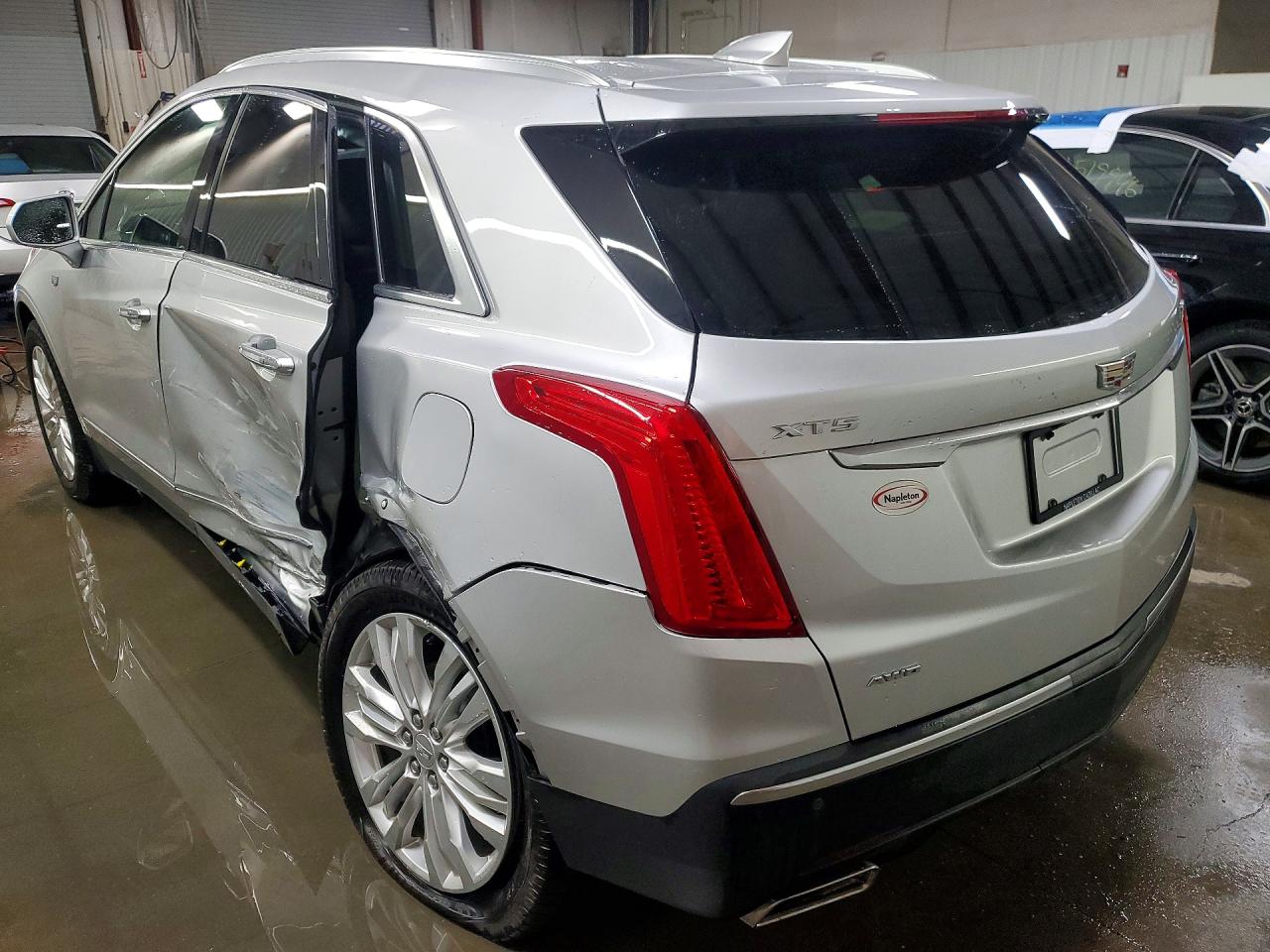 2019 CADILLAC XT5 PREMIUM LUXURY photo 3