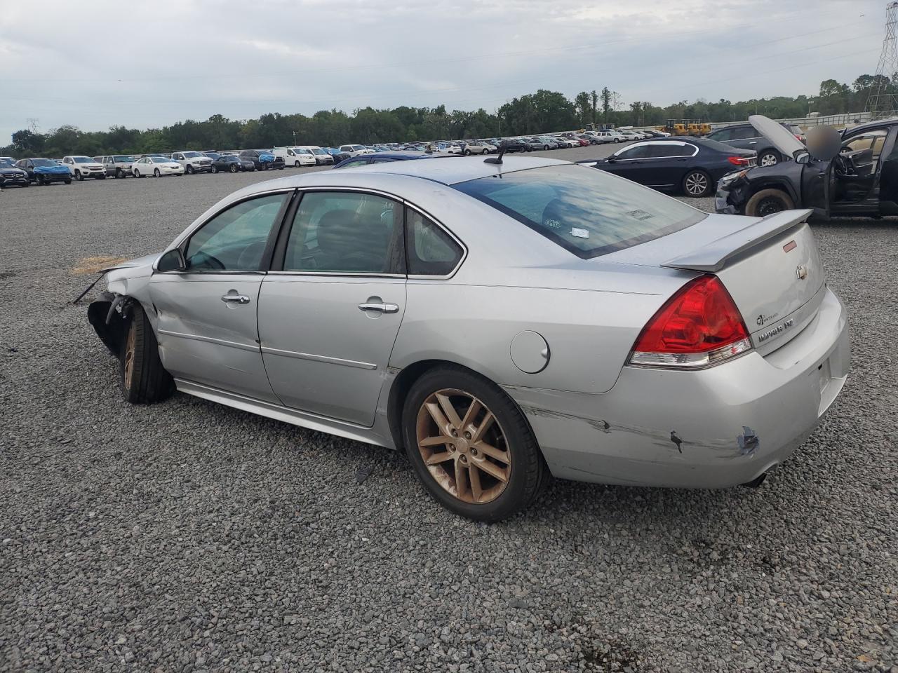 2013 CHEVROLET IMPALA LTZ photo 3