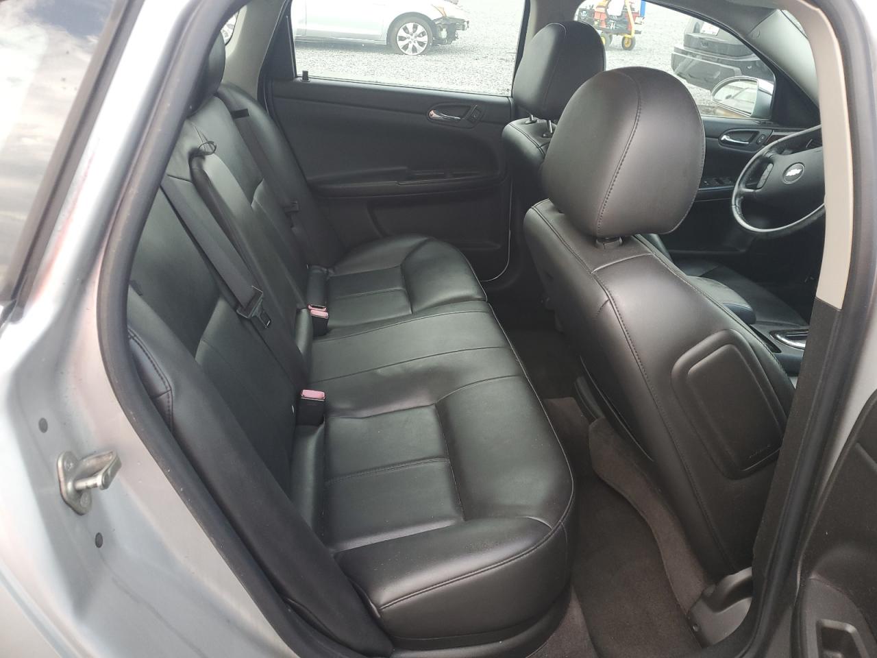 2013 CHEVROLET IMPALA LTZ photo 19