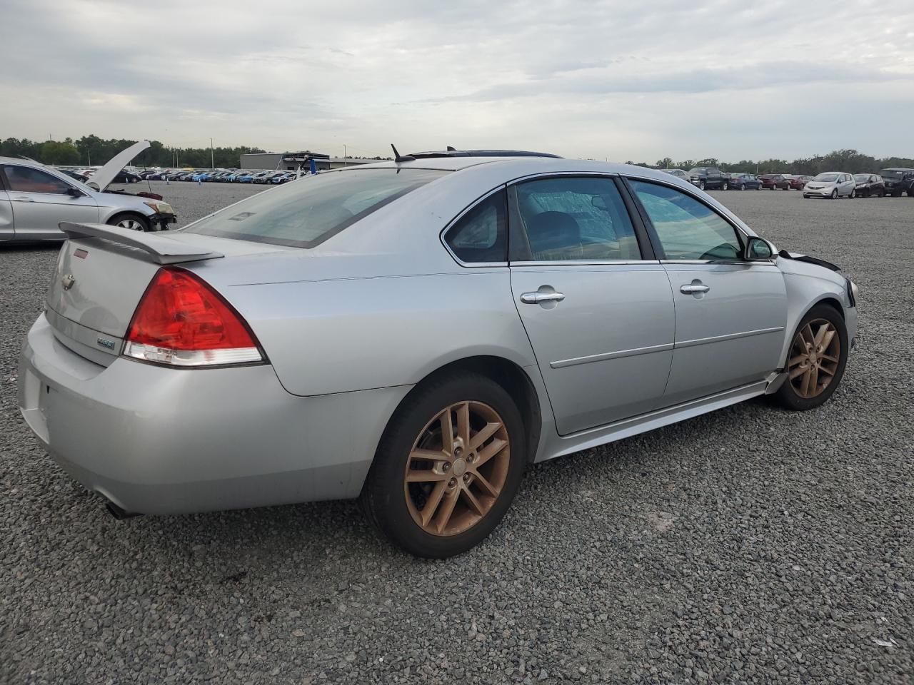 2013 CHEVROLET IMPALA LTZ photo 5