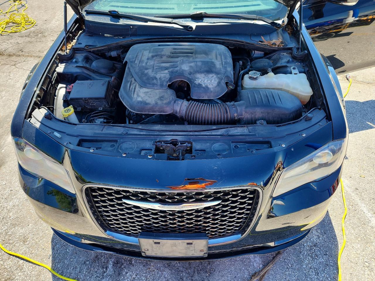 2018 CHRYSLER 300 S photo 11