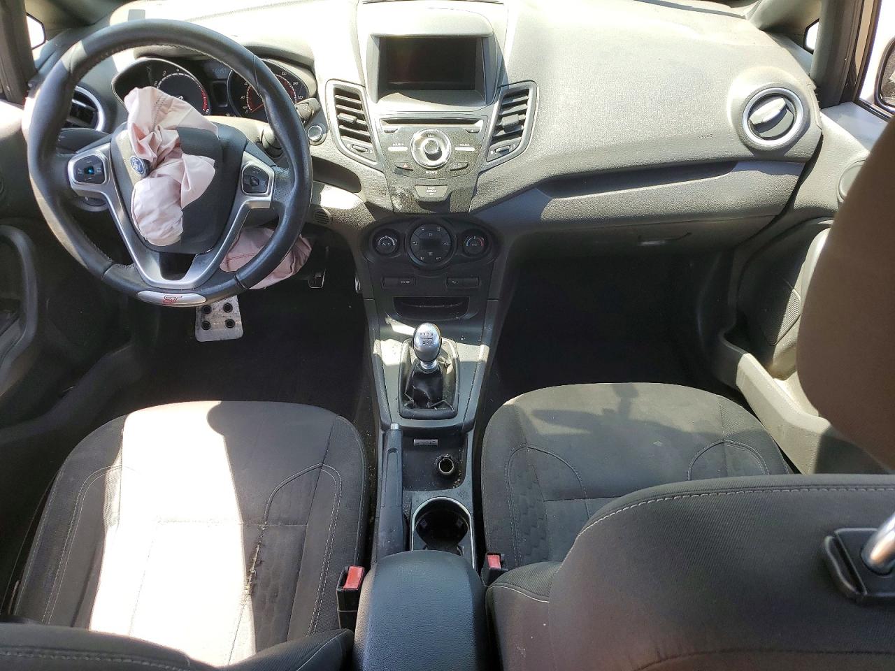 2016 FORD FIESTA ST photo 15