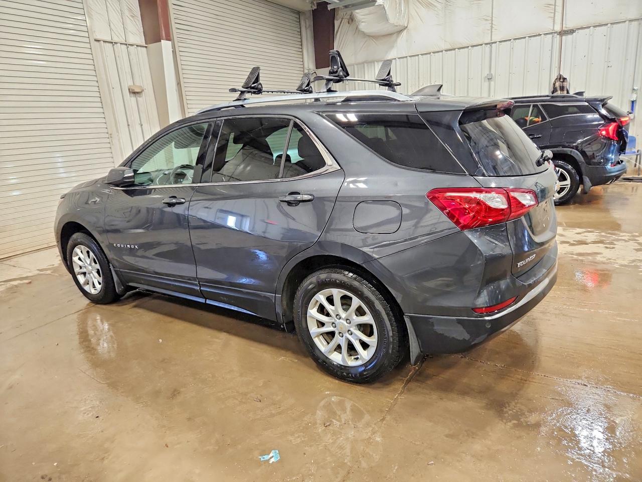 2018 CHEVROLET EQUINOX LT photo 3