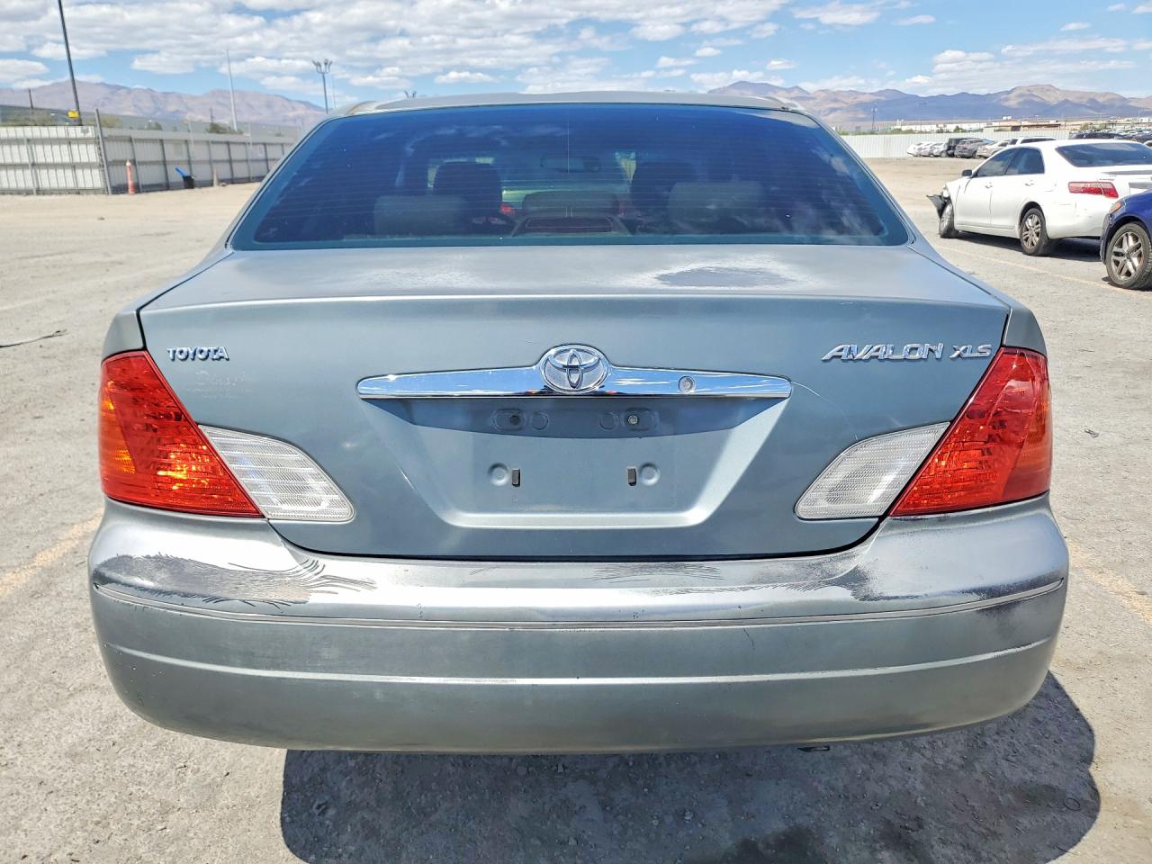 2002 TOYOTA AVALON XLS photo 16