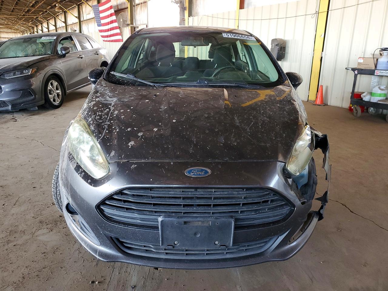 2016 FORD FIESTA SE photo 13