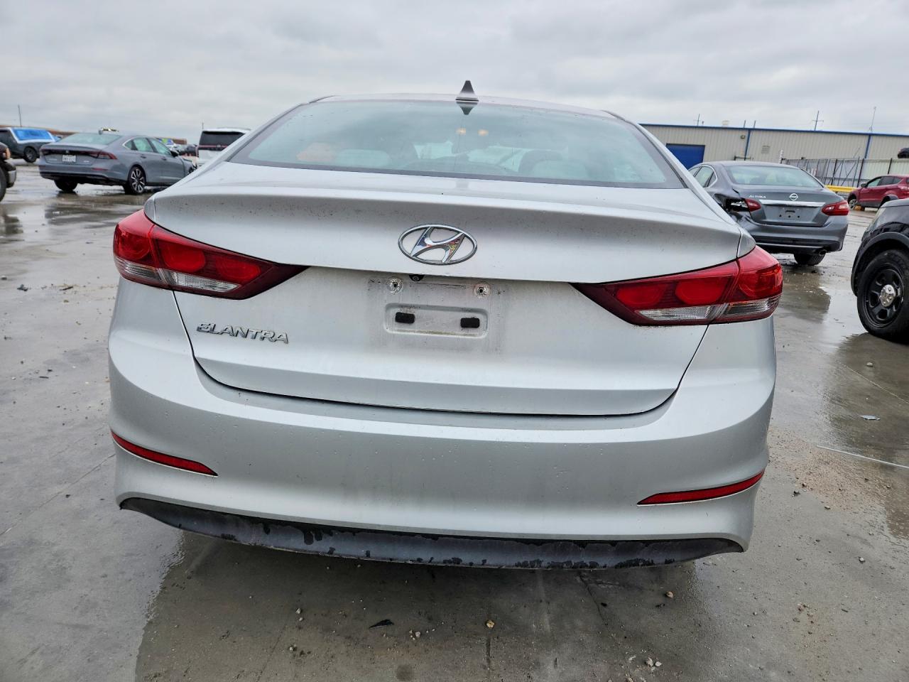 2017 HYUNDAI ELANTRA SE photo 16