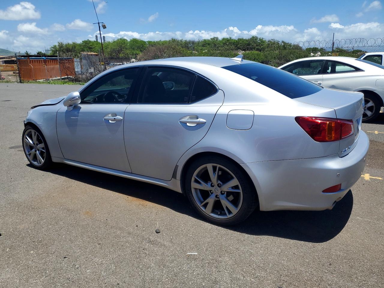 2010 LEXUS IS 250 photo 4