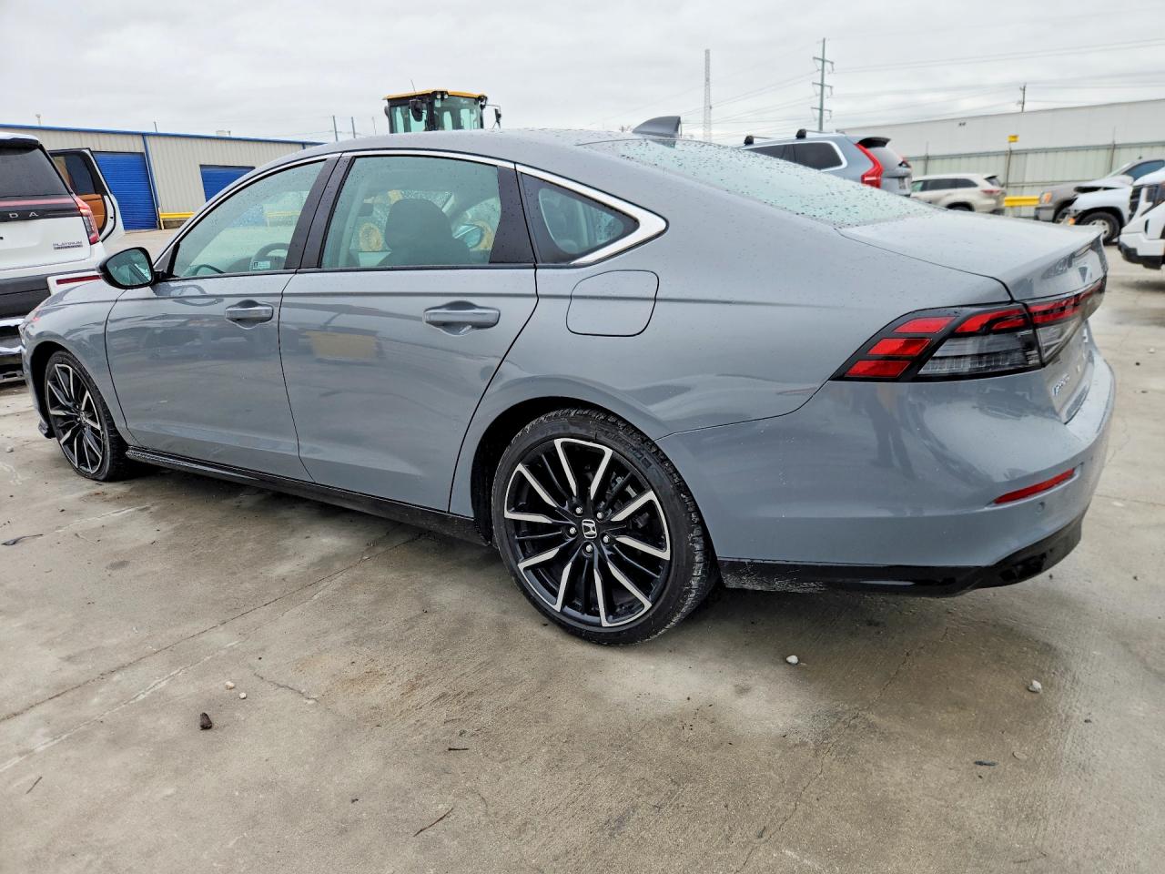 2024 HONDA ACCORD TOURING HYBRID photo 2
