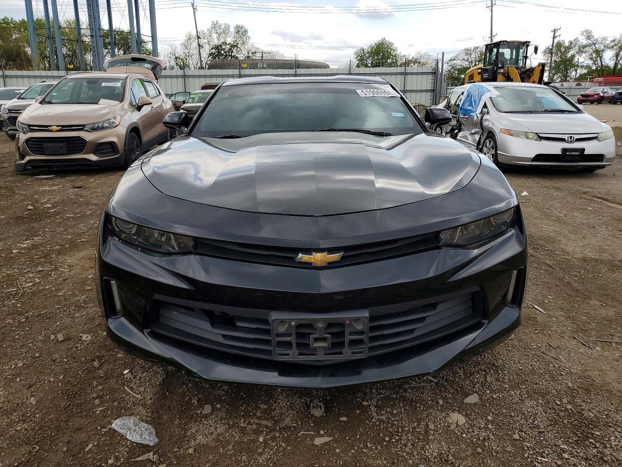 2017 CHEVROLET CAMARO LT photo 9