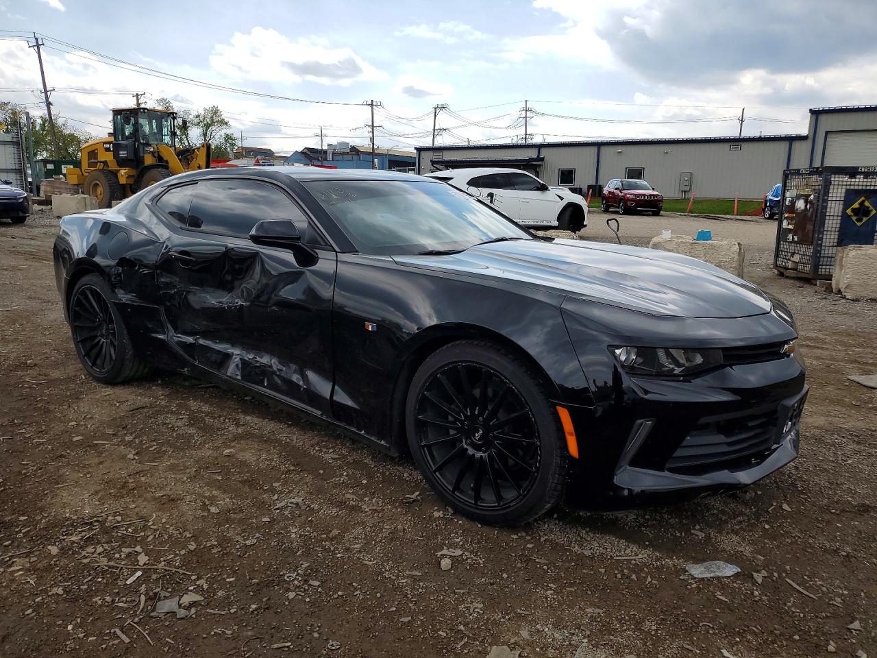 2017 CHEVROLET CAMARO LT photo 7
