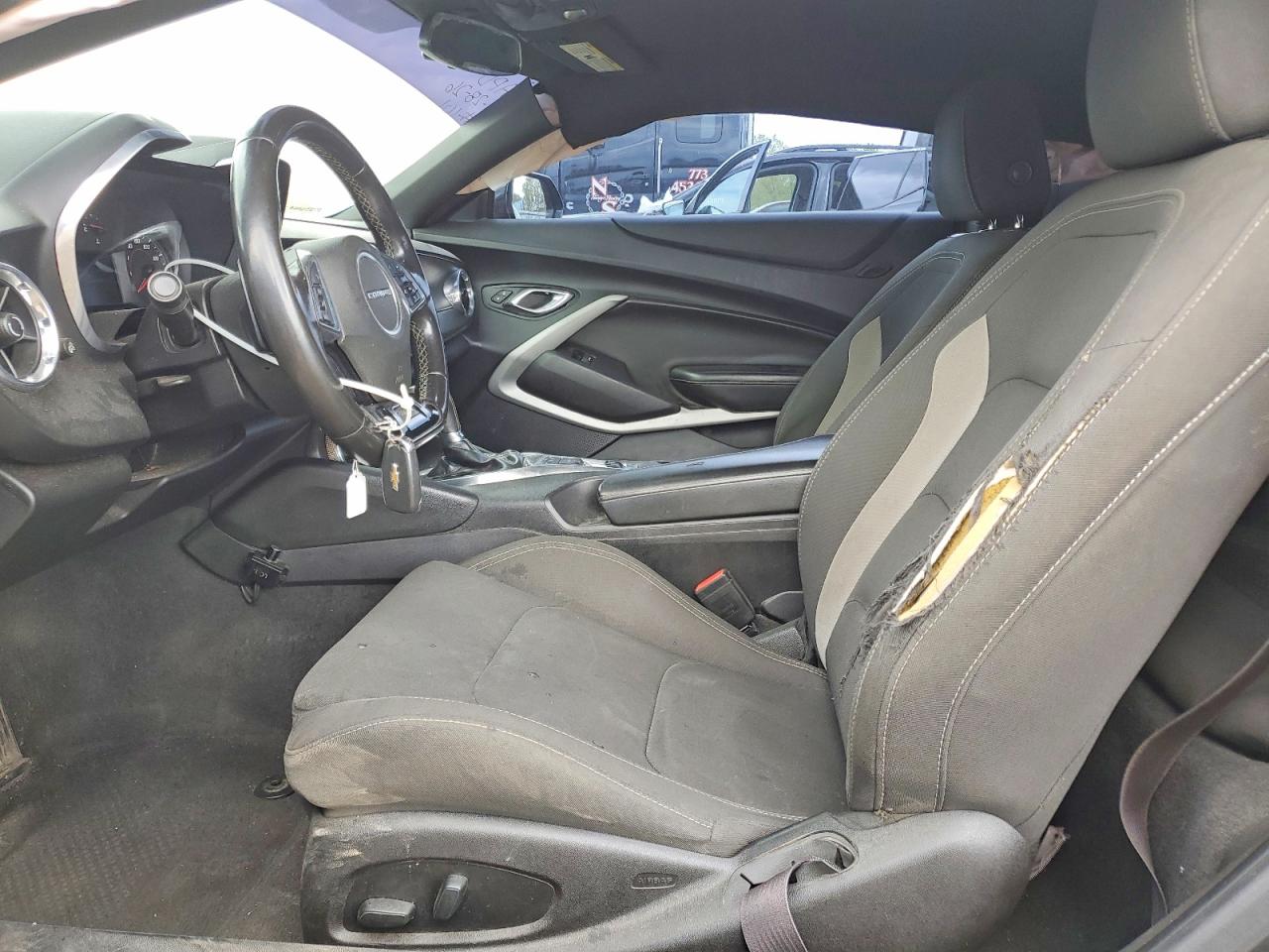 2017 CHEVROLET CAMARO LT photo 13