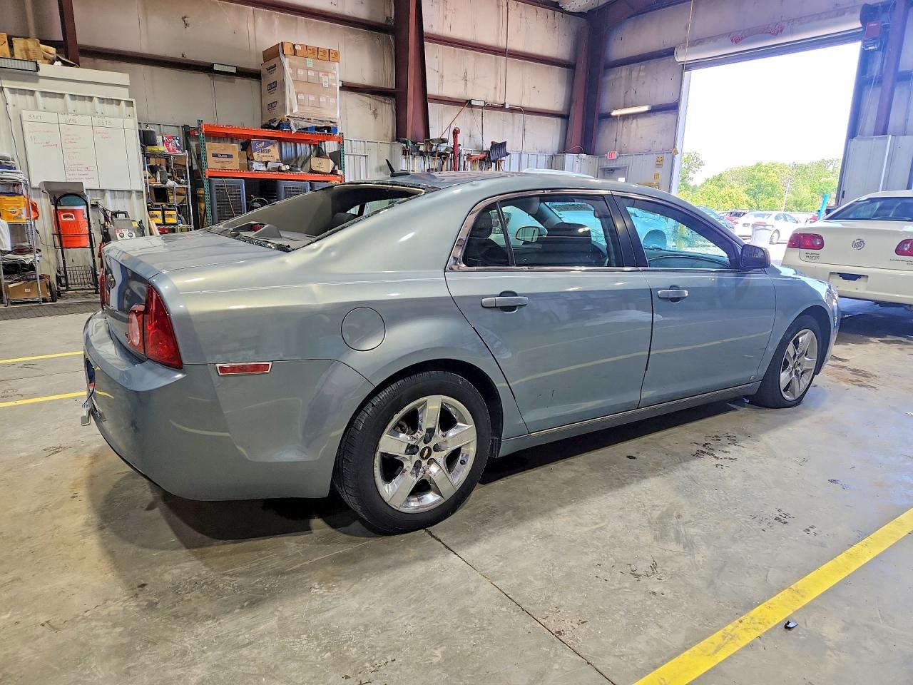 2009 CHEVROLET MALIBU 1LT photo 3