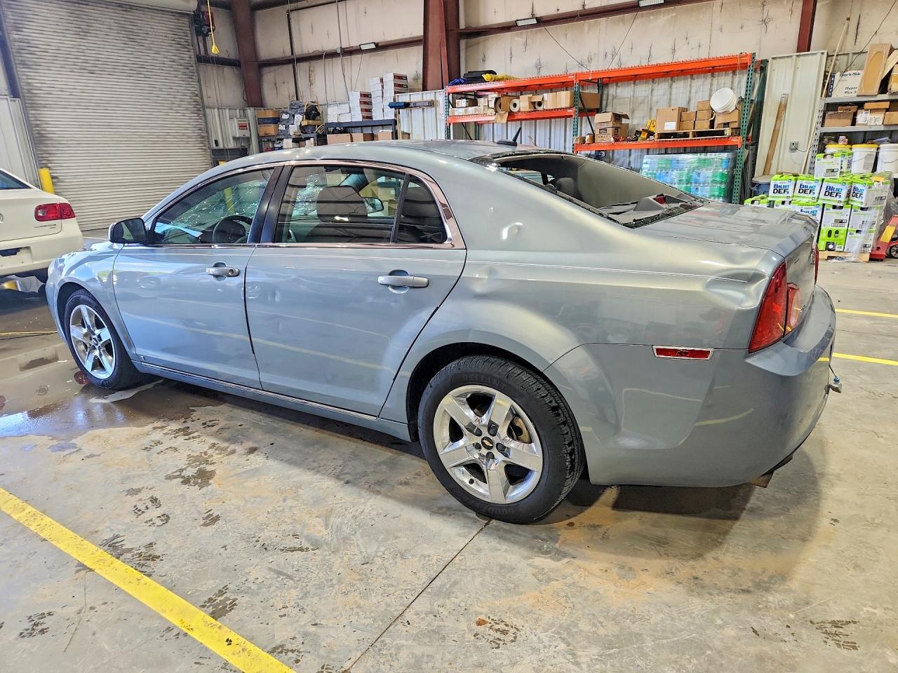 2009 CHEVROLET MALIBU 1LT photo 2