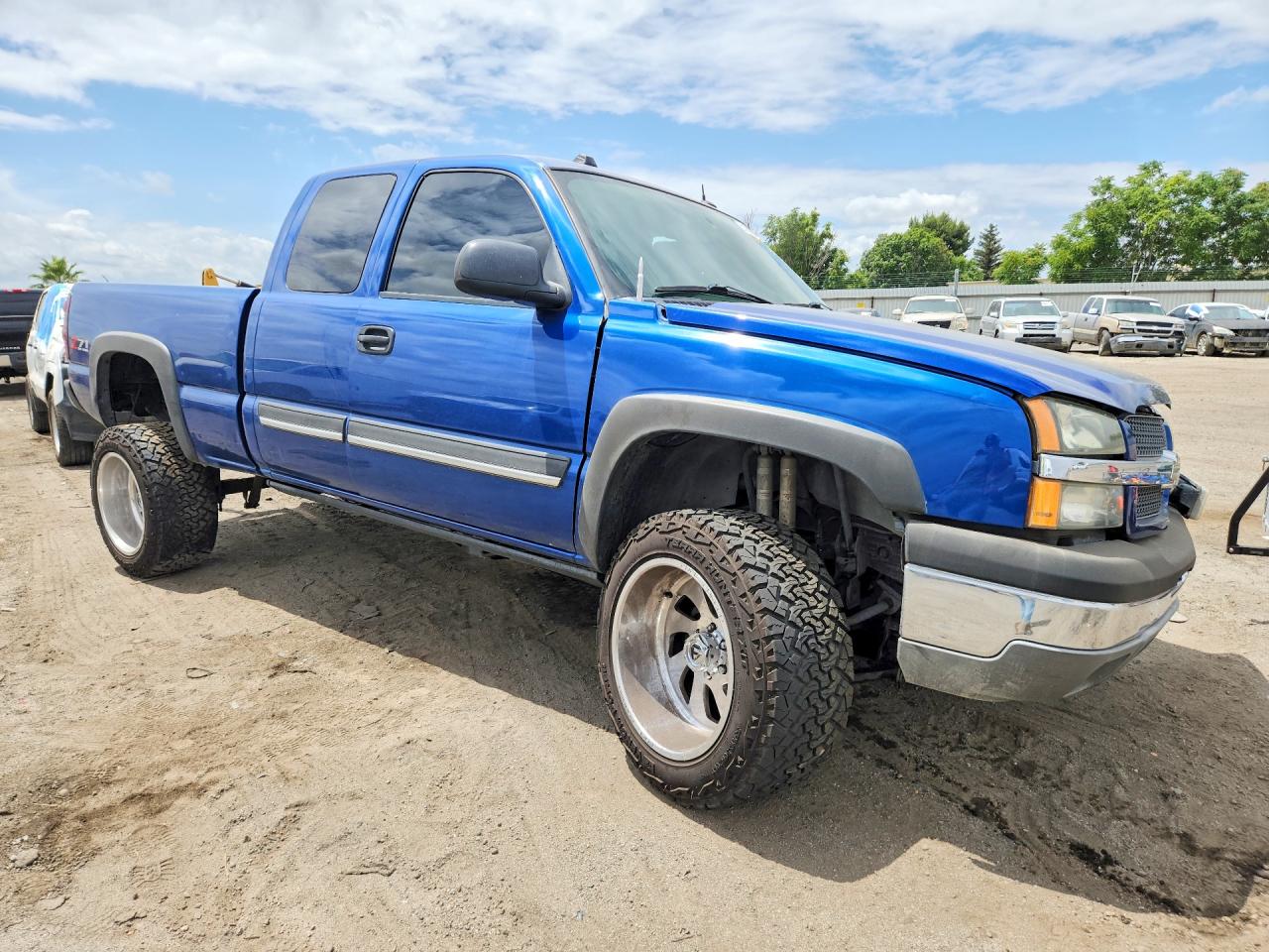 2004 CHEVROLET SILVERADO K1500 photo 10