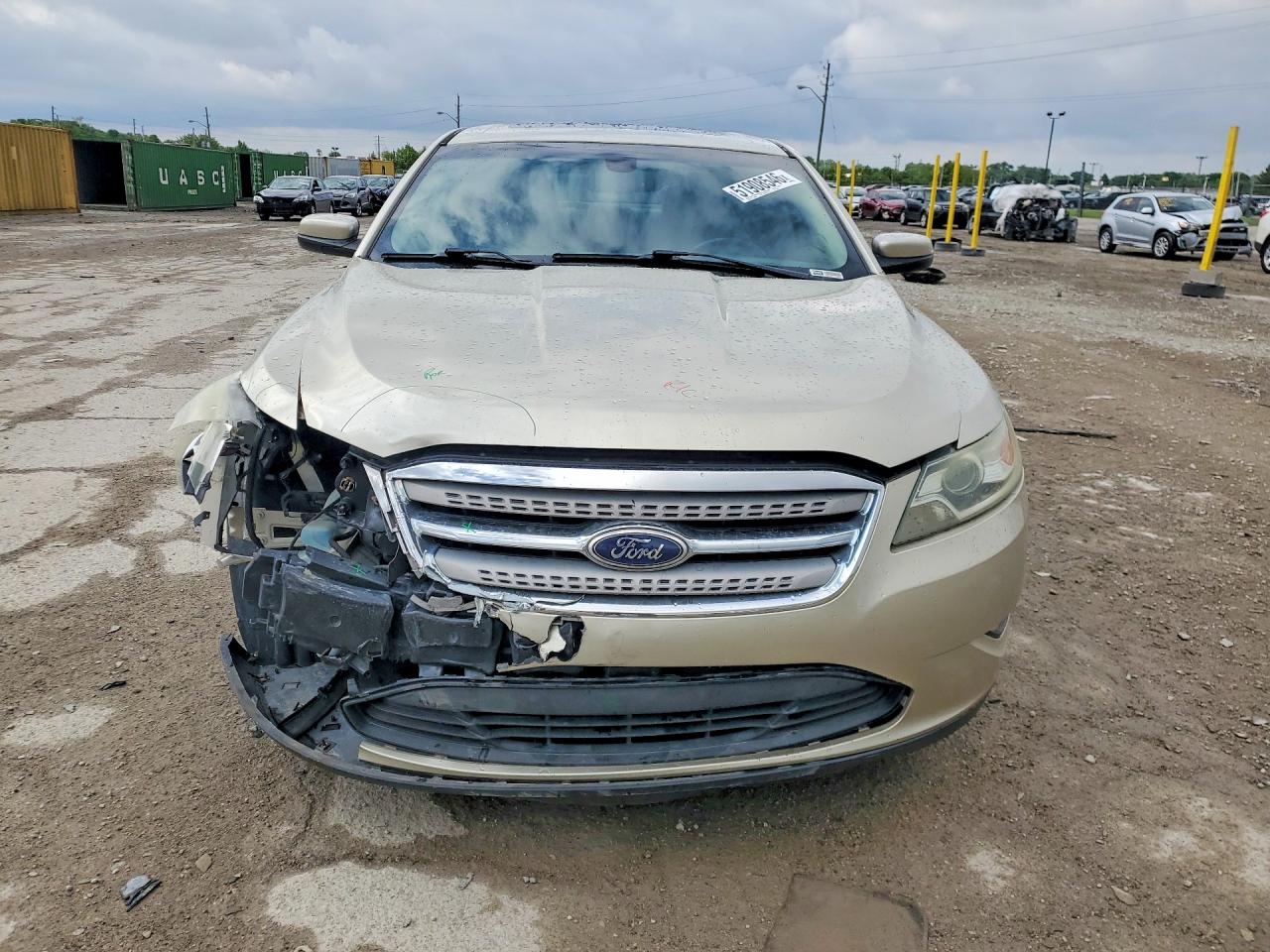 2010 FORD TAURUS SEL photo 5