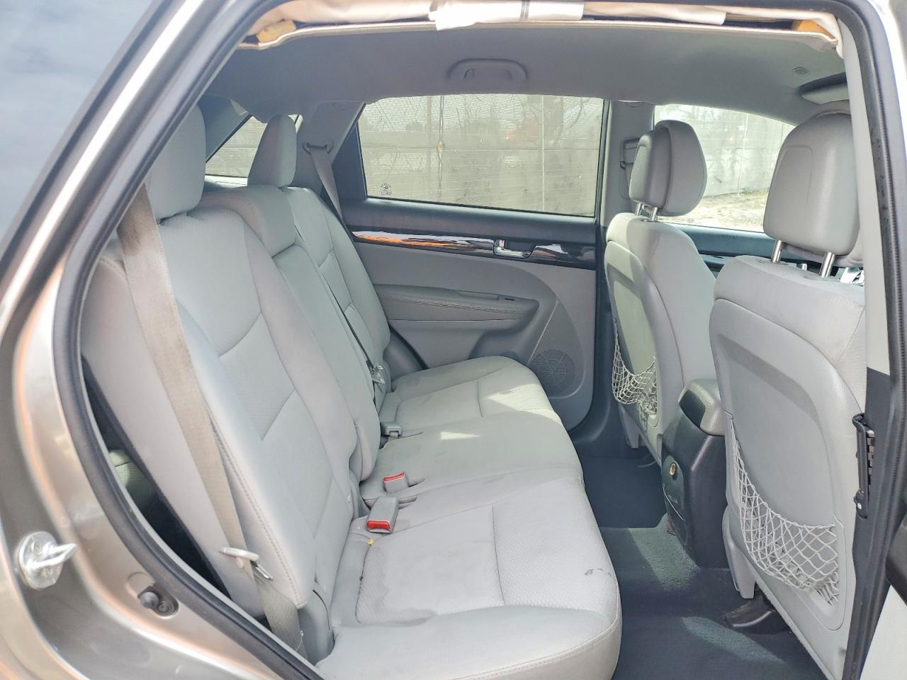 2012 KIA SORENTO LX photo 11