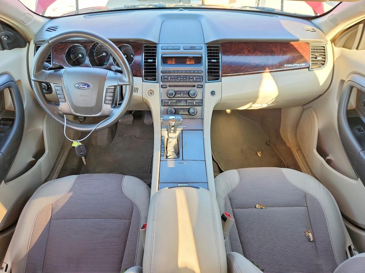 2011 FORD TAURUS SEL photo 15