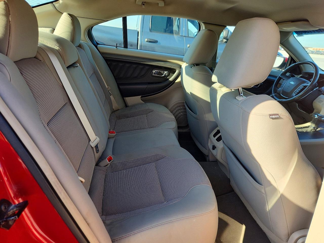 2011 FORD TAURUS SEL photo 19