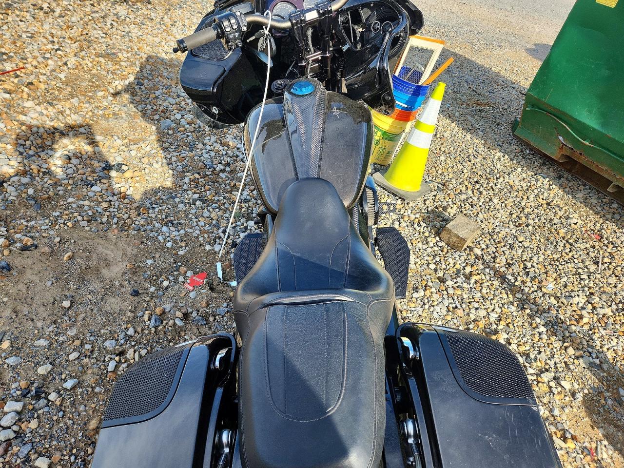 2020 HARLEY-DAVIDSON FLTRXS photo 11