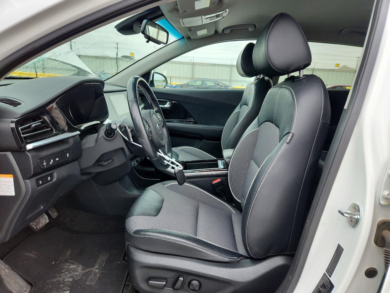 2021 KIA NIRO EX photo 7
