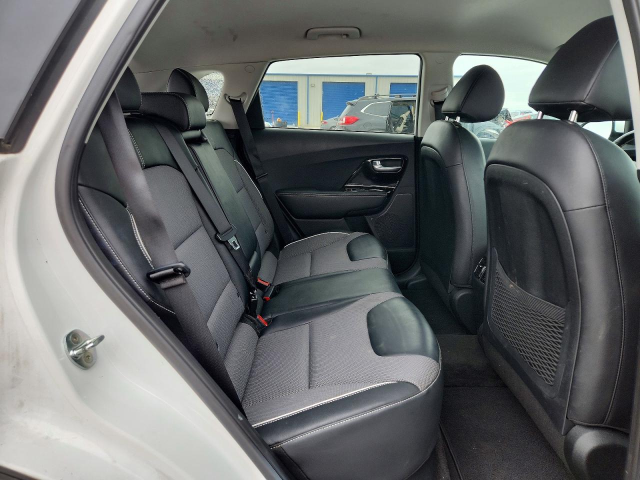 2021 KIA NIRO EX photo 11