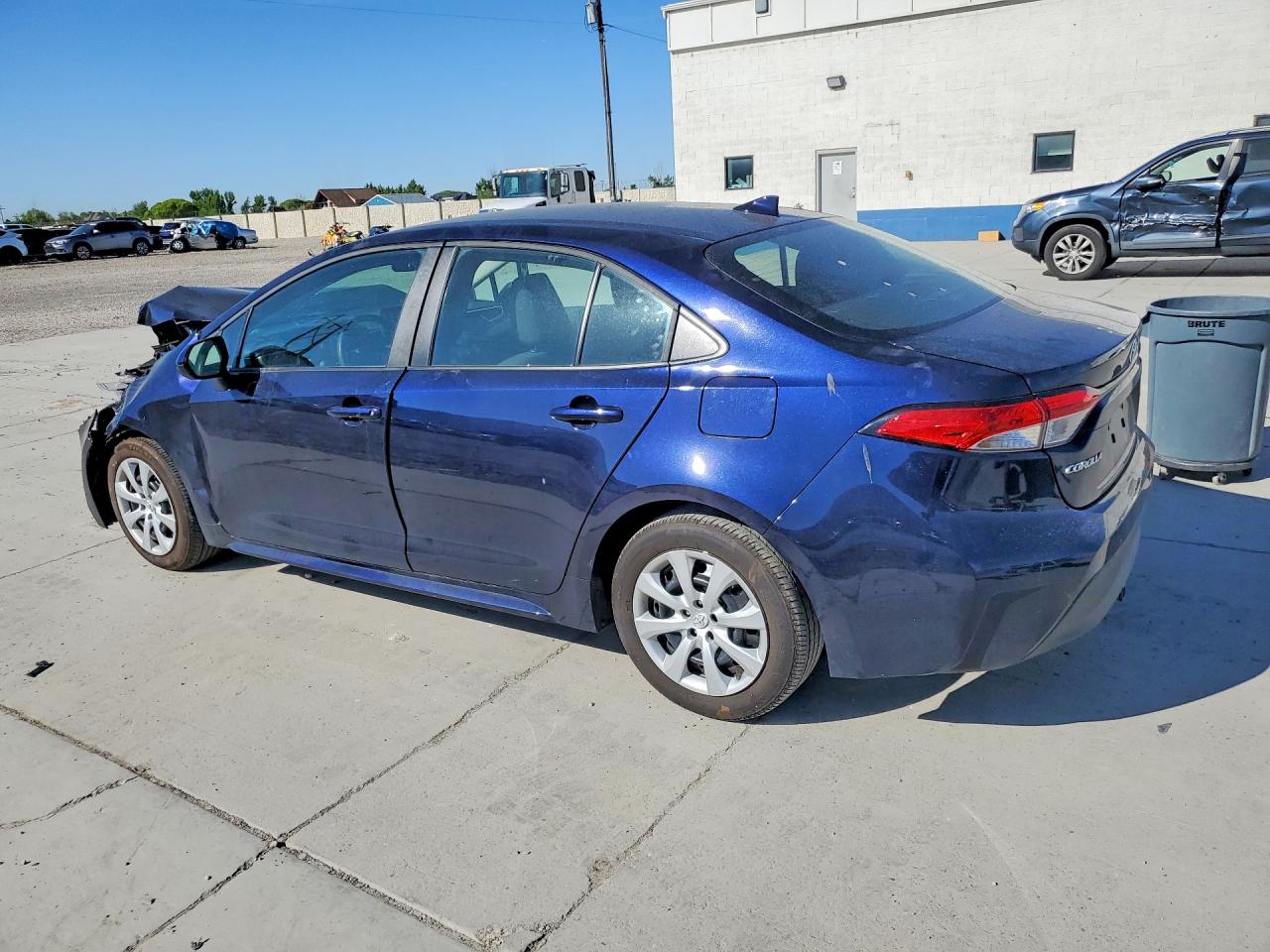 2024 TOYOTA COROLLA LE photo 4