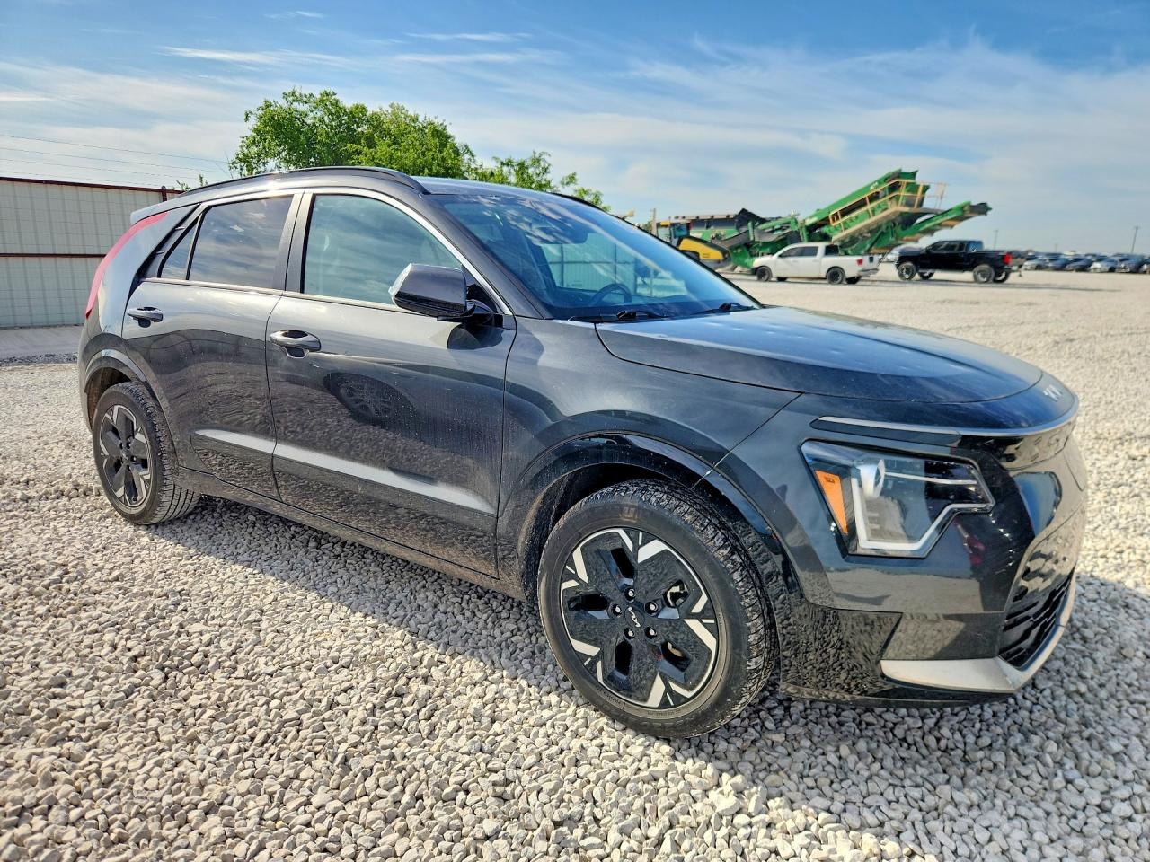 2023 KIA NIRO WIND photo 4