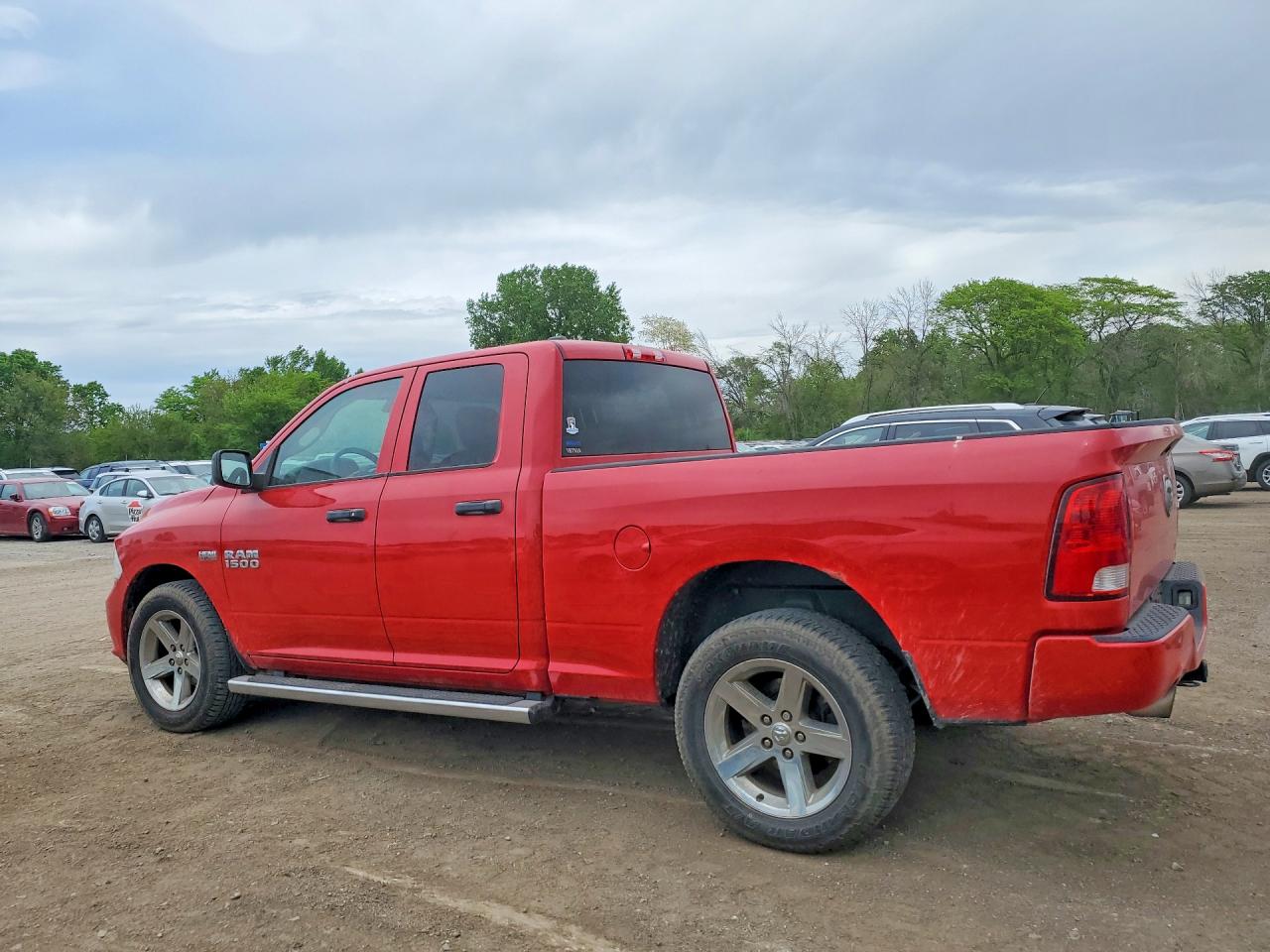 2013 RAM 1500 ST photo 4