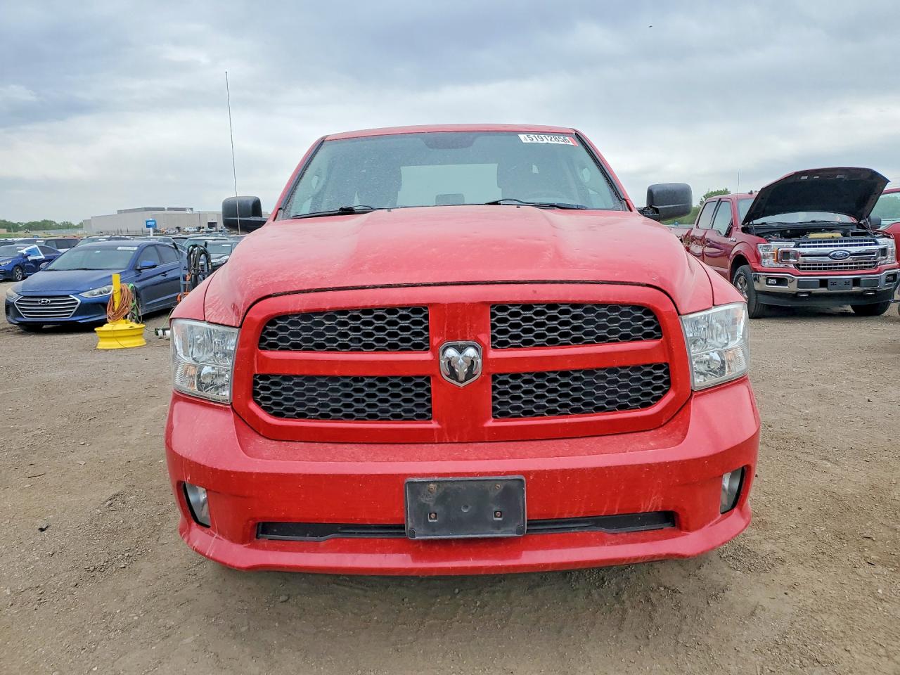 2013 RAM 1500 ST photo 13