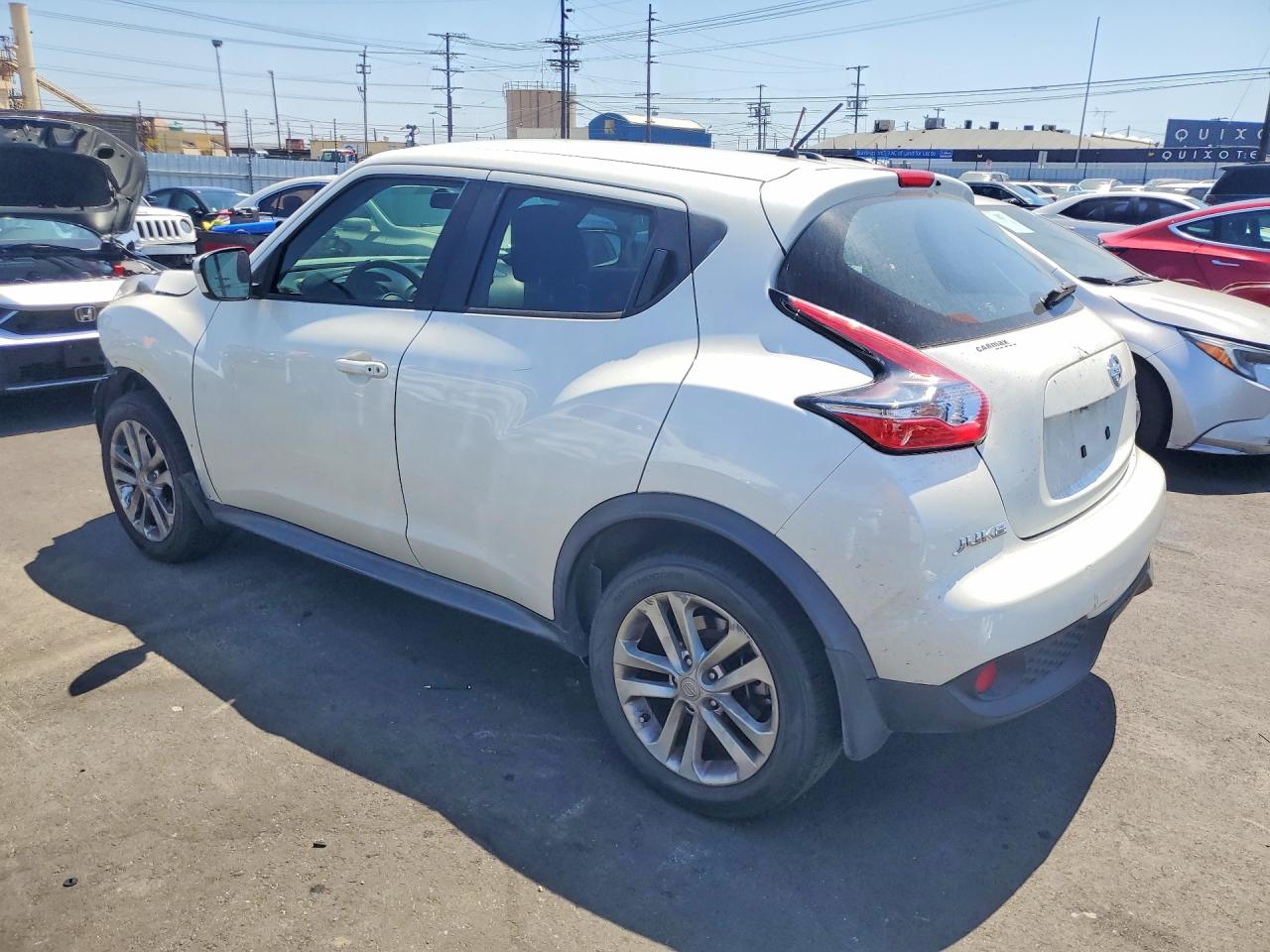 2015 NISSAN JUKE S photo 2