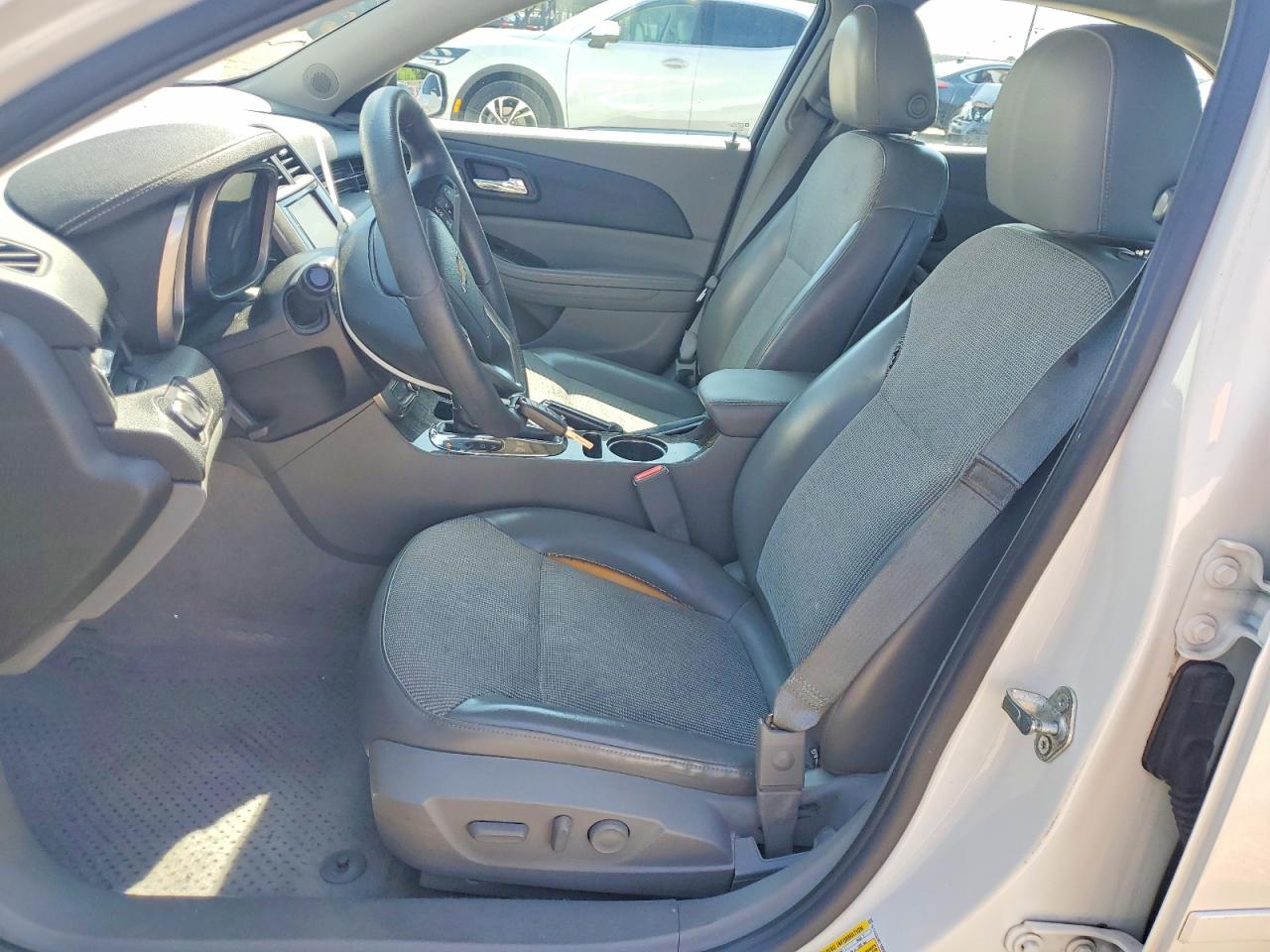 2014 CHEVROLET MALIBU 1LT photo 13