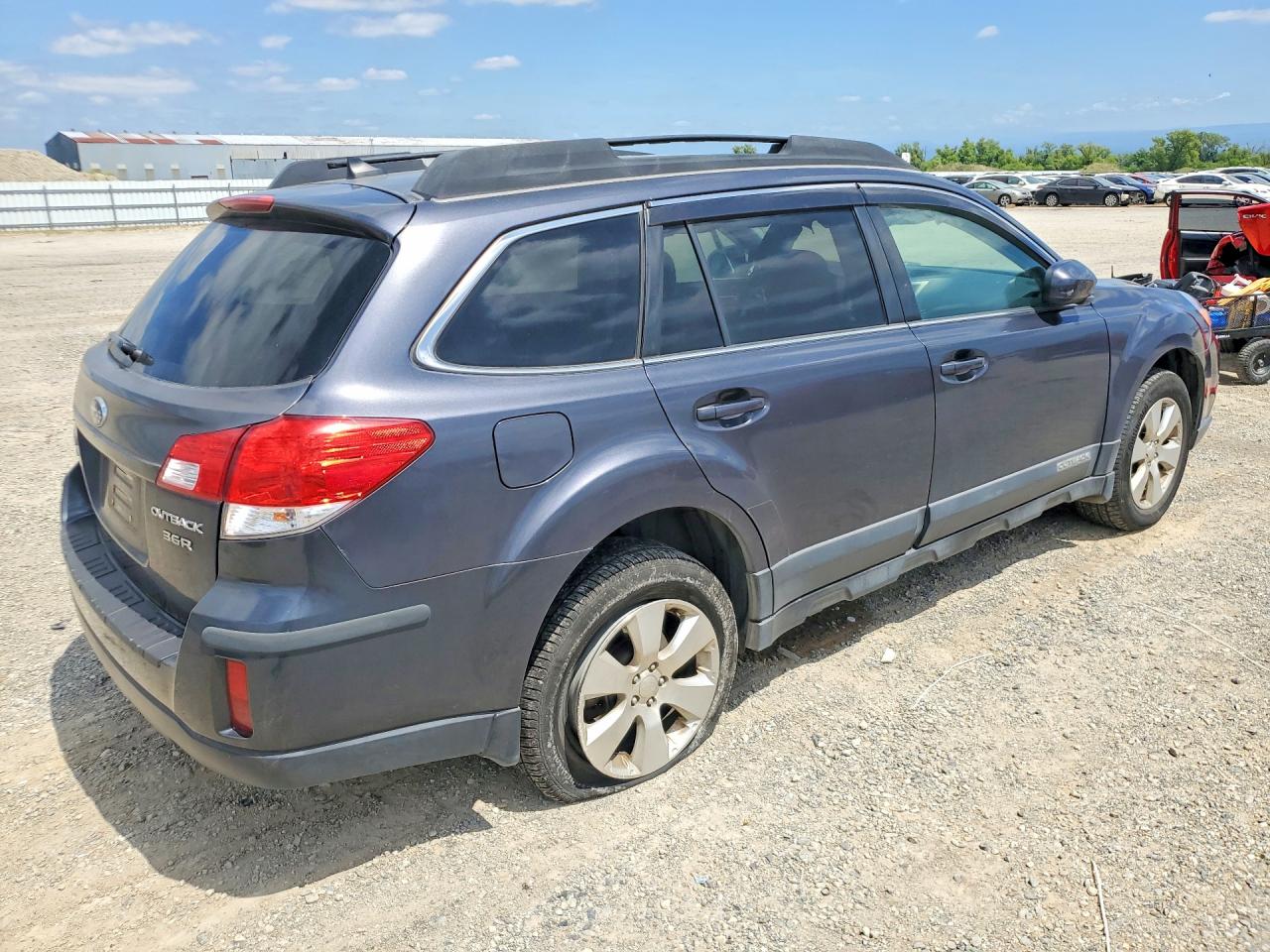 2011 SUBARU OUTBACK 3.6R LIMITED photo 5