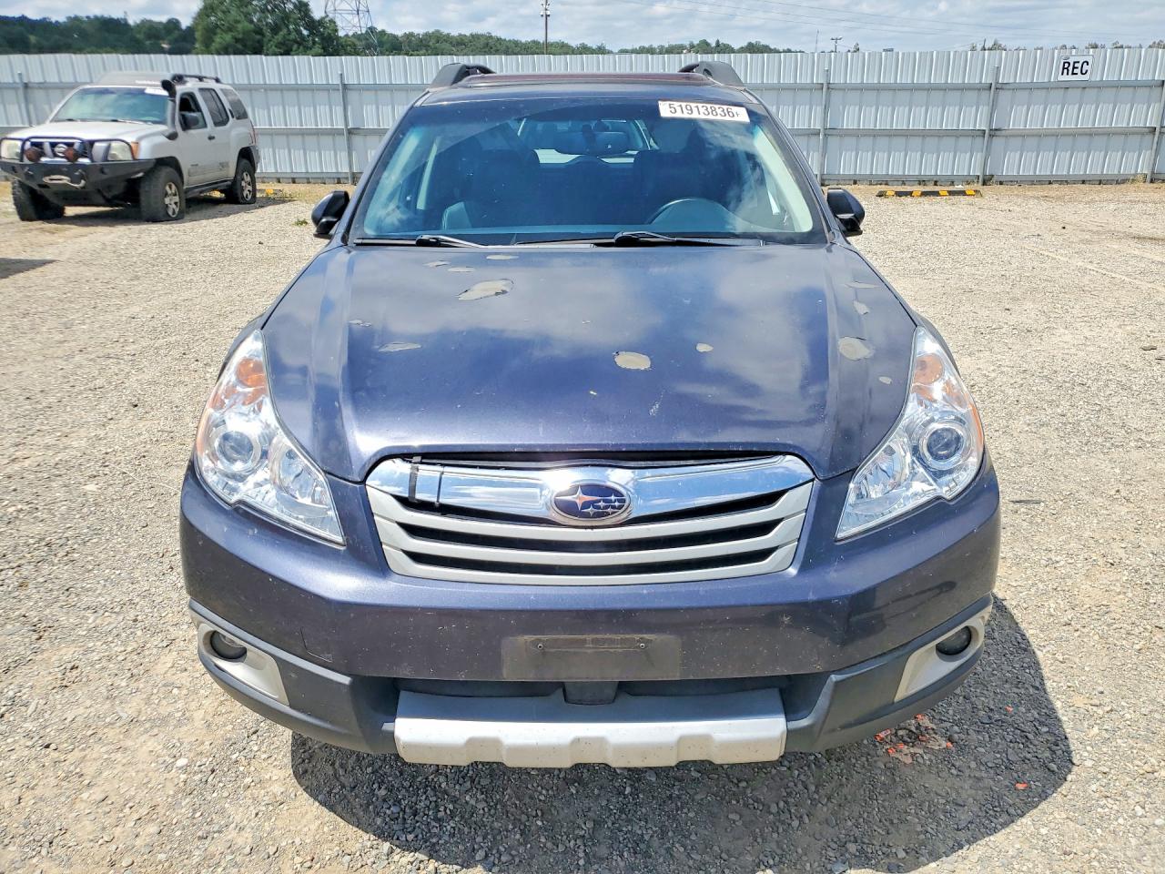 2011 SUBARU OUTBACK 3.6R LIMITED photo 9