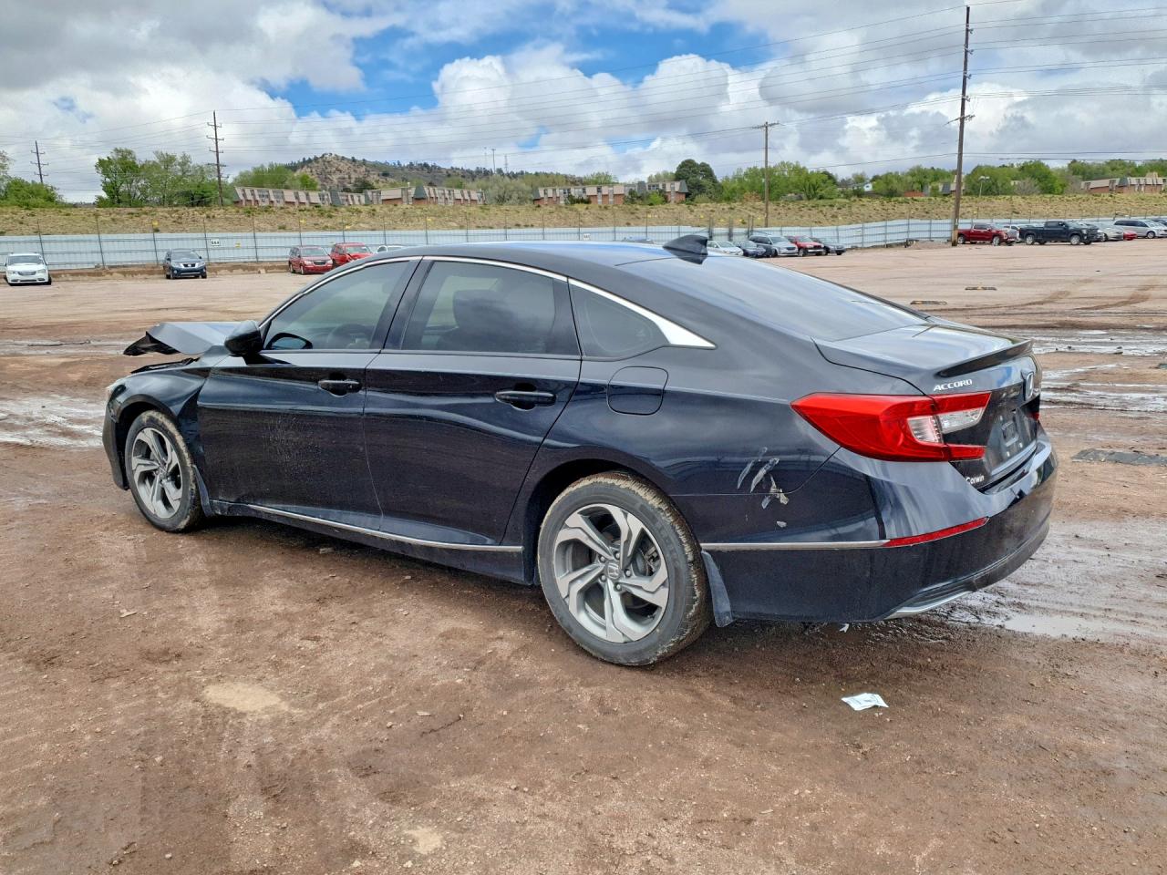 2018 HONDA ACCORD EX photo 4