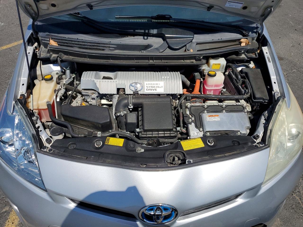2012 TOYOTA PRIUS TWO photo 21