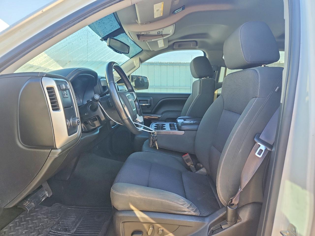 2015 GMC SIERRA C1500 SLE photo 7