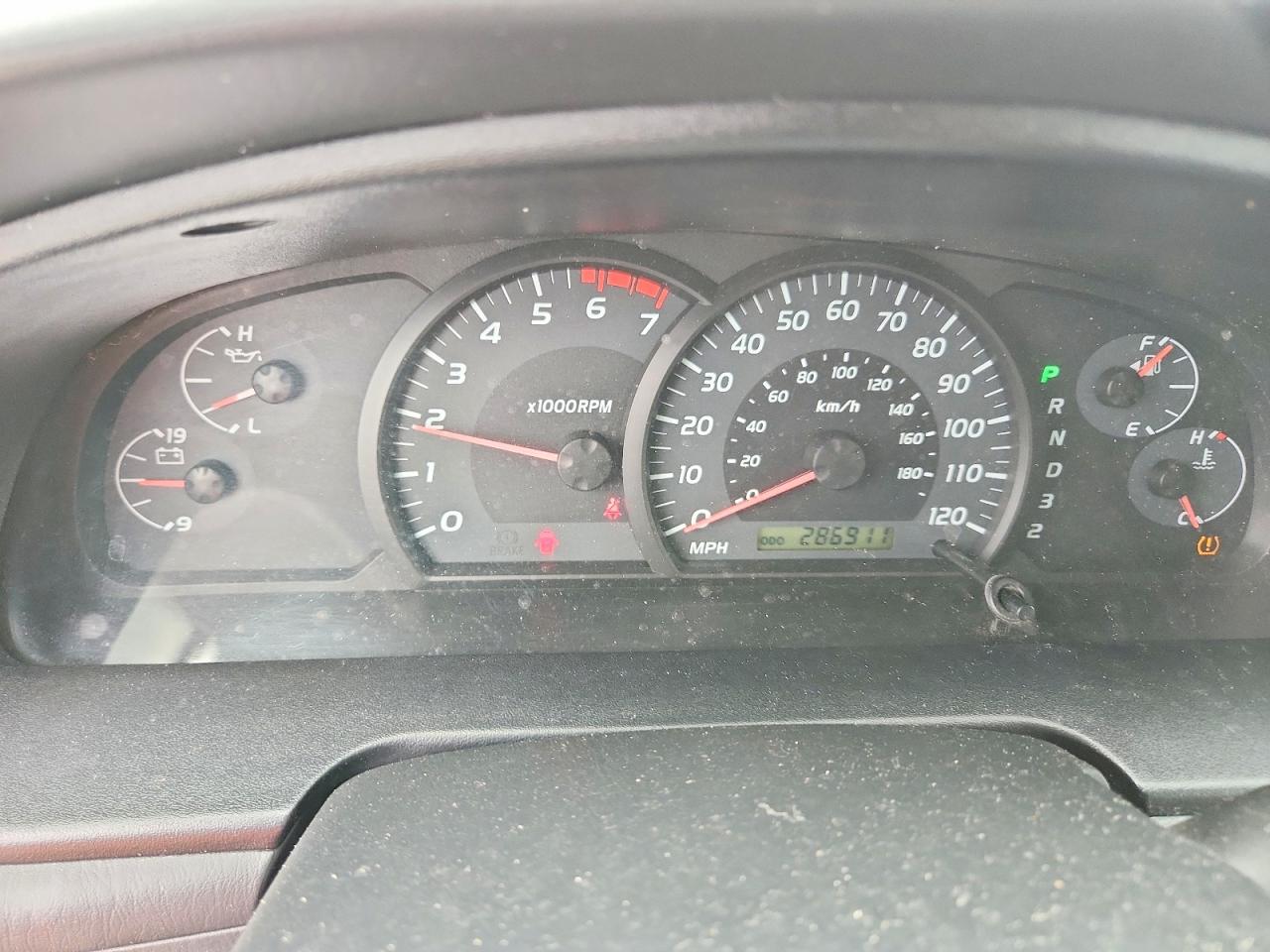 2005 TOYOTA TUNDRA DOUBLE CAB SR5 photo 25