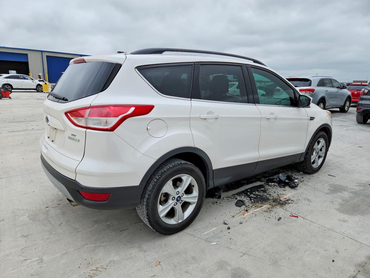 2014 FORD ESCAPE SE photo 5