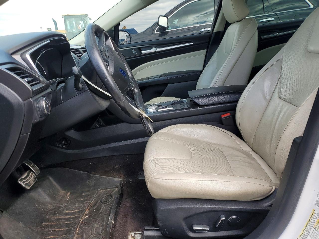 2017 FORD FUSION TITANIUM HEV photo 13