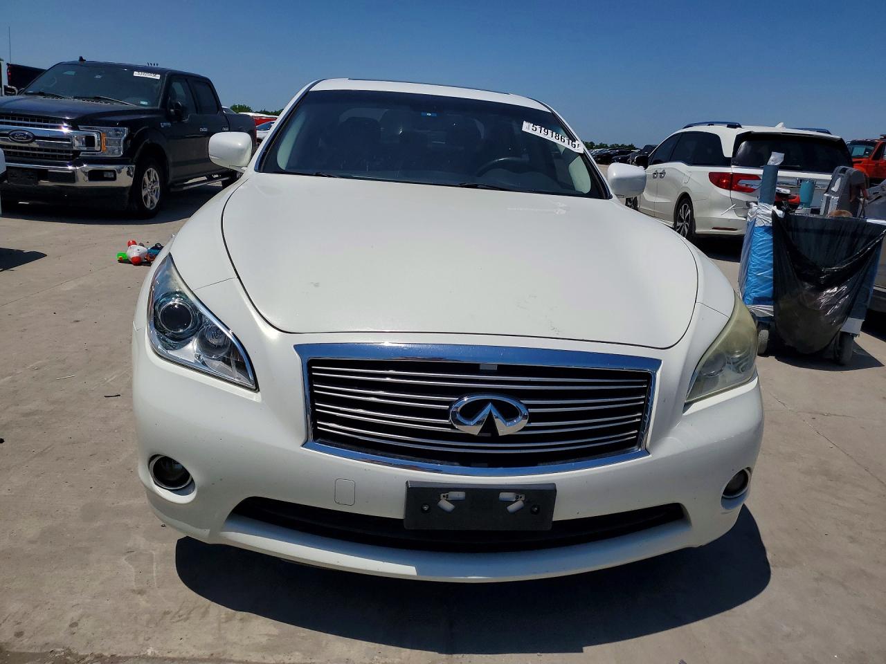 2013 INFINITI M37 X photo 9