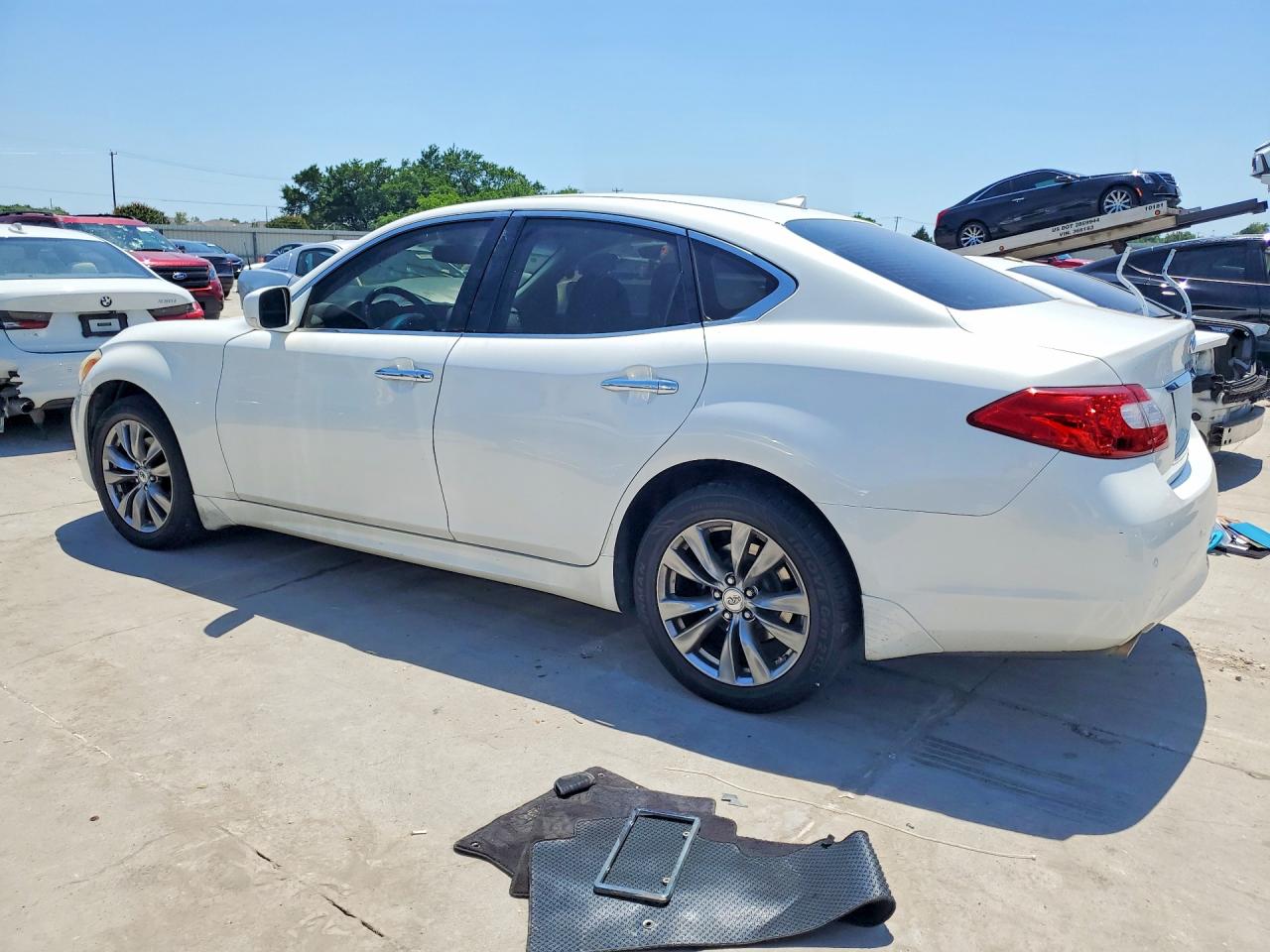 2013 INFINITI M37 X photo 3