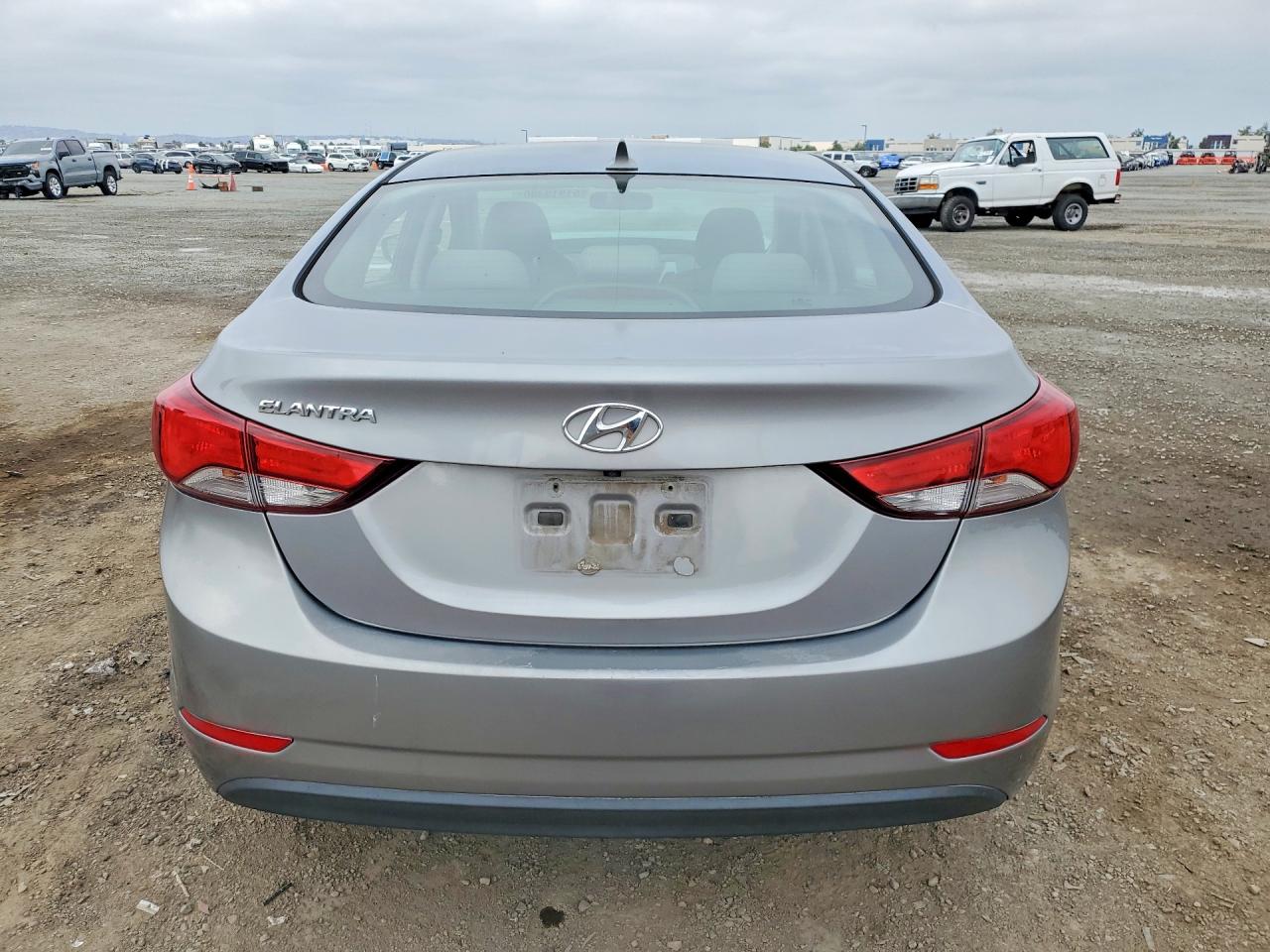 2014 HYUNDAI ELANTRA SE photo 16