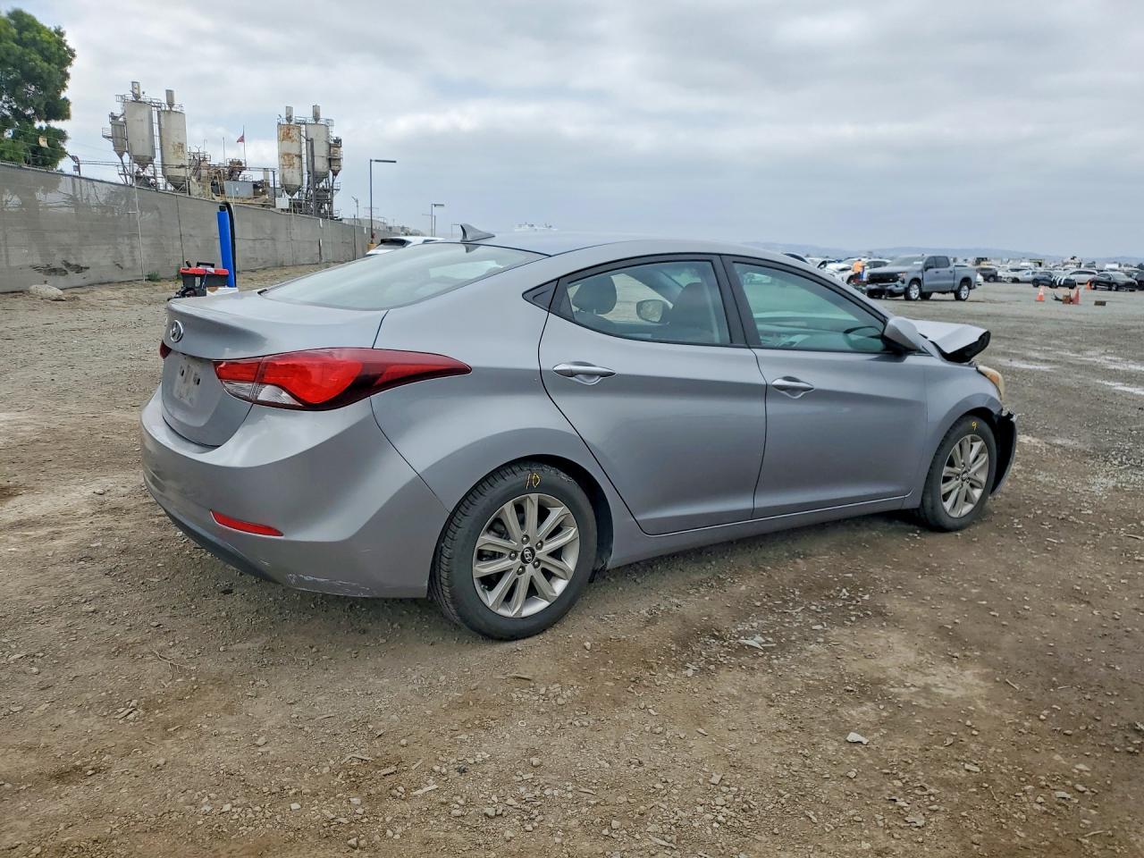 2014 HYUNDAI ELANTRA SE photo 7