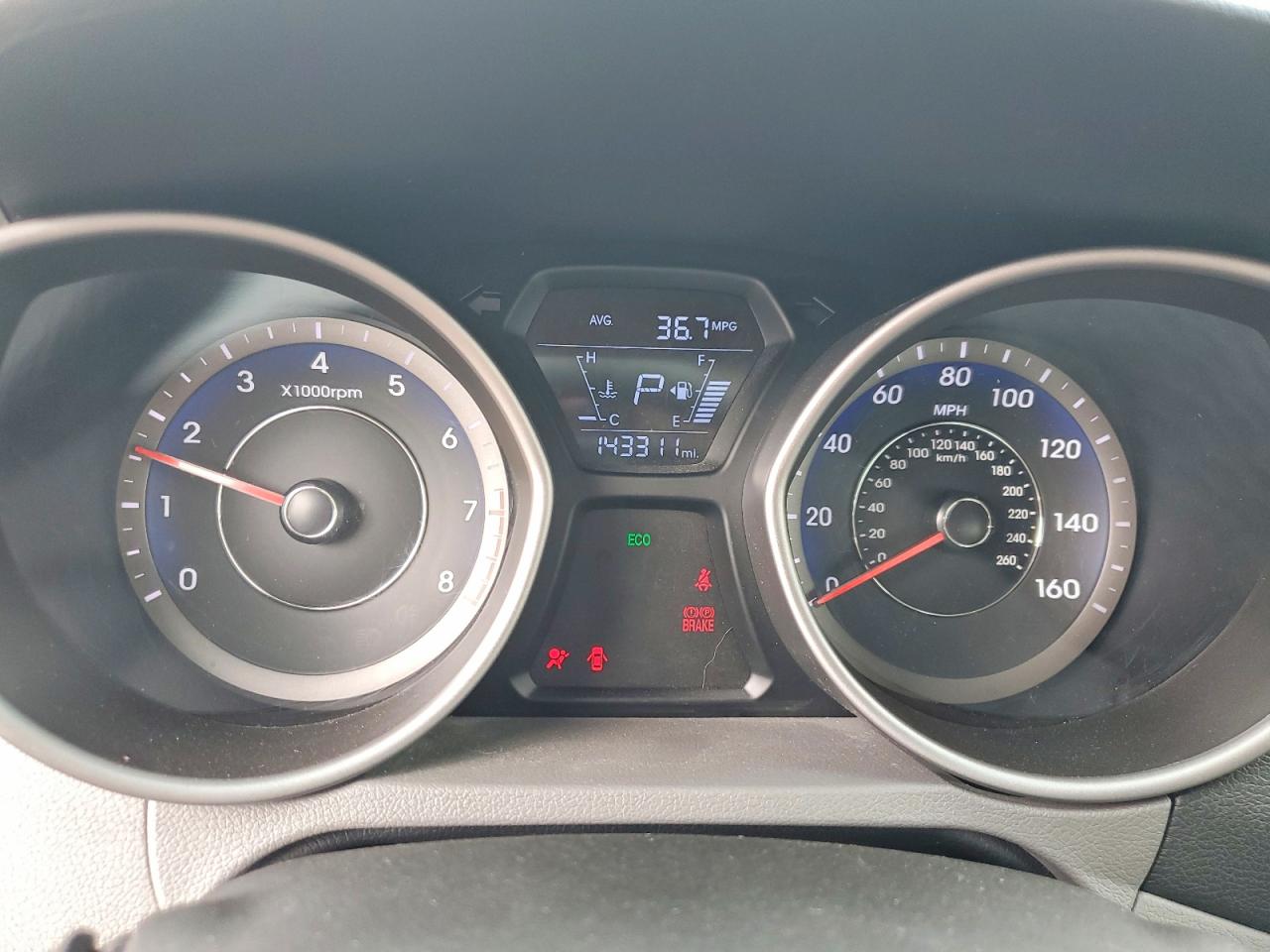 2014 HYUNDAI ELANTRA SE photo 25