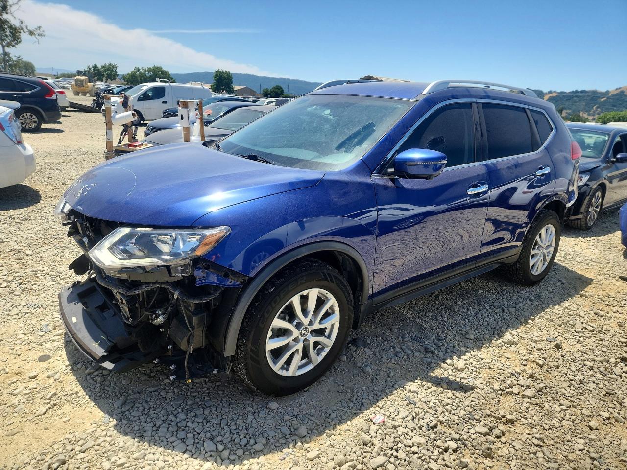 2017 NISSAN ROGUE