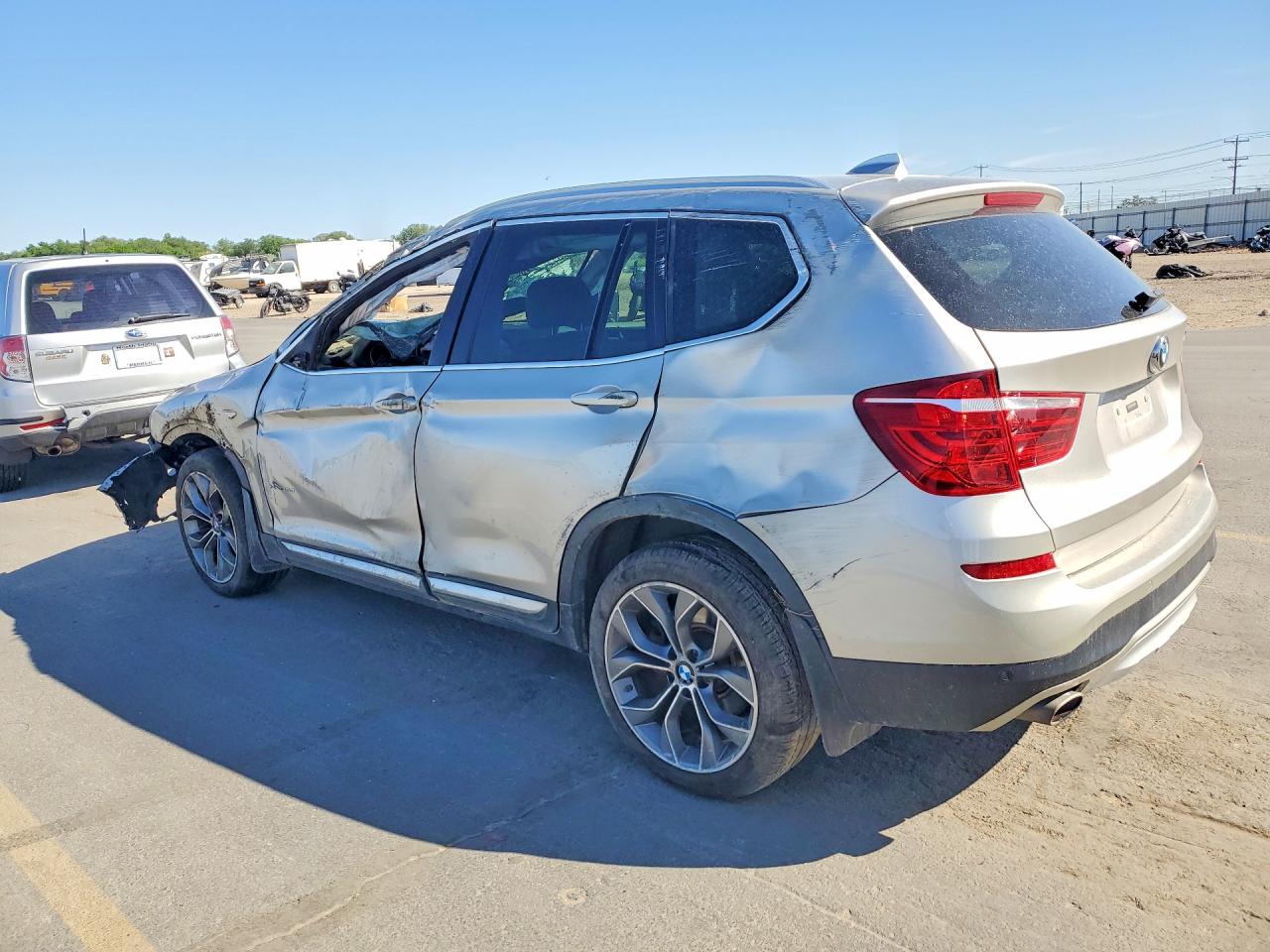 2015 BMW X3 XDRIVE28D photo 3