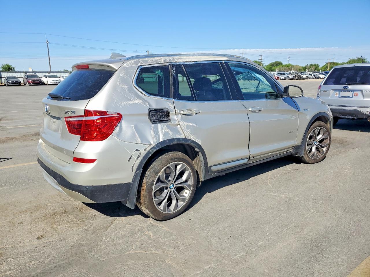 2015 BMW X3 XDRIVE28D photo 5