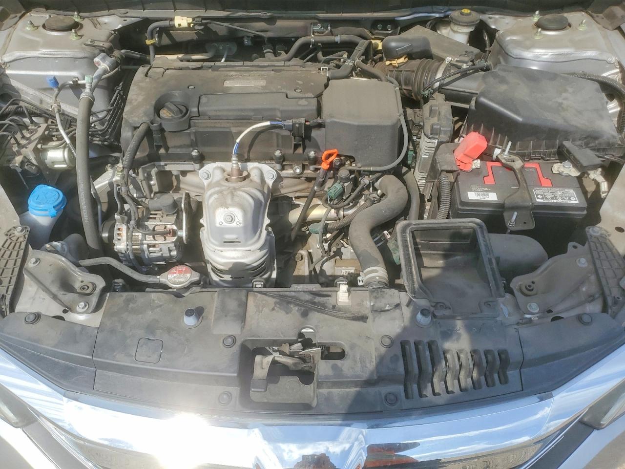 2016 HONDA ACCORD LX photo 31