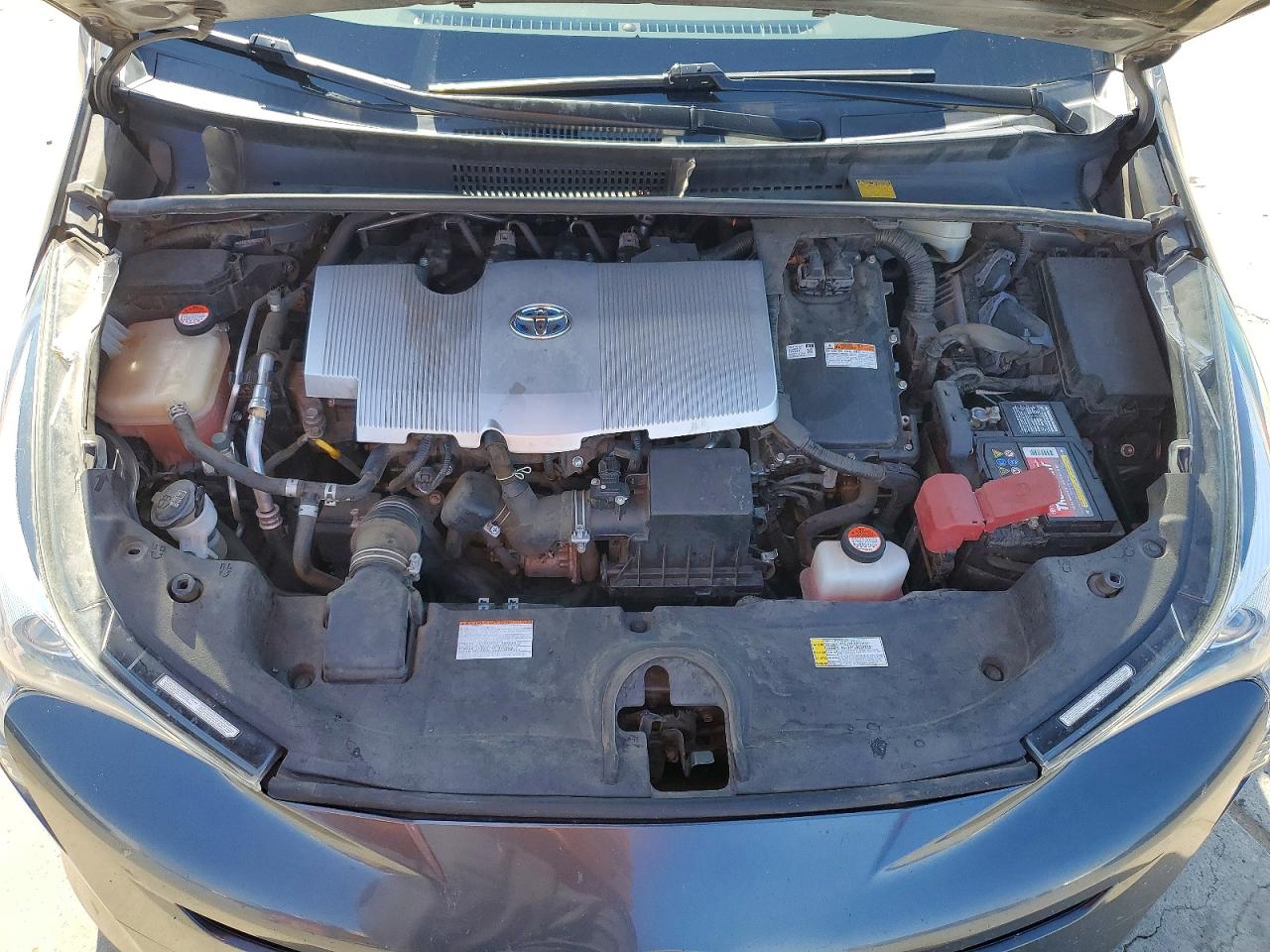 2016 TOYOTA PRIUS TWO photo 31