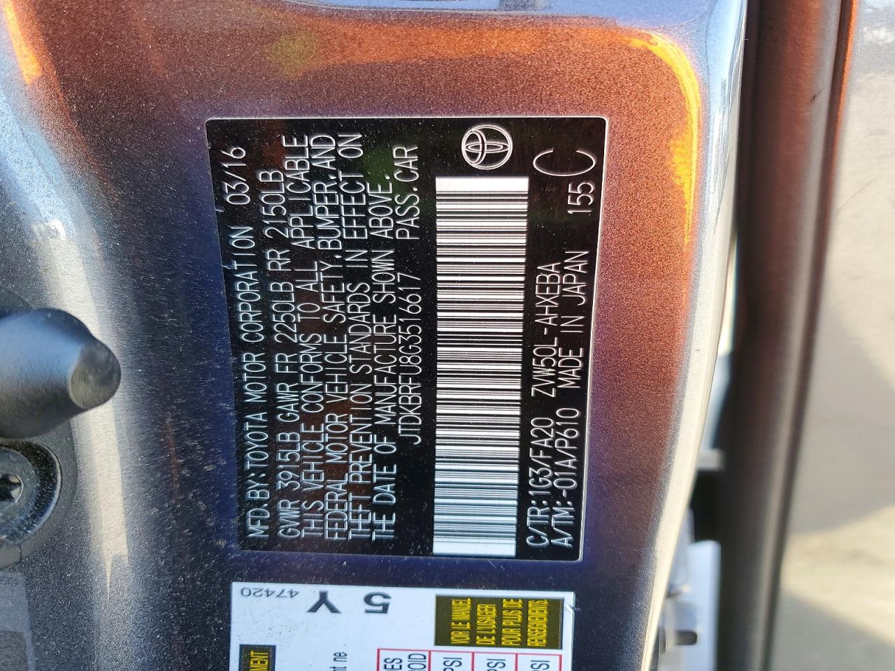 2016 TOYOTA PRIUS TWO photo 34